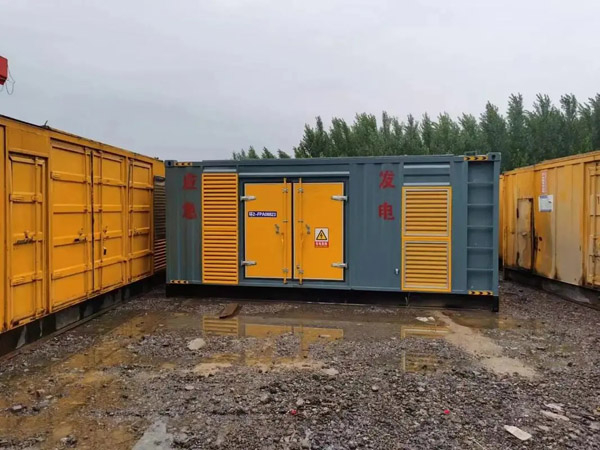 宁县柴油发电机如何判断干式空气滤清器是否需要更换？